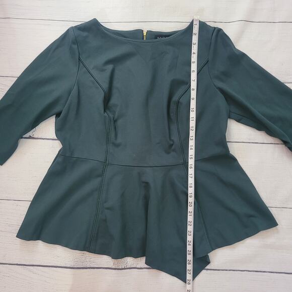 Eloquii Size 18 Short Sleeve Peplum Top Emerald Green Back Zip Gold Accent - Picture 4 of 9